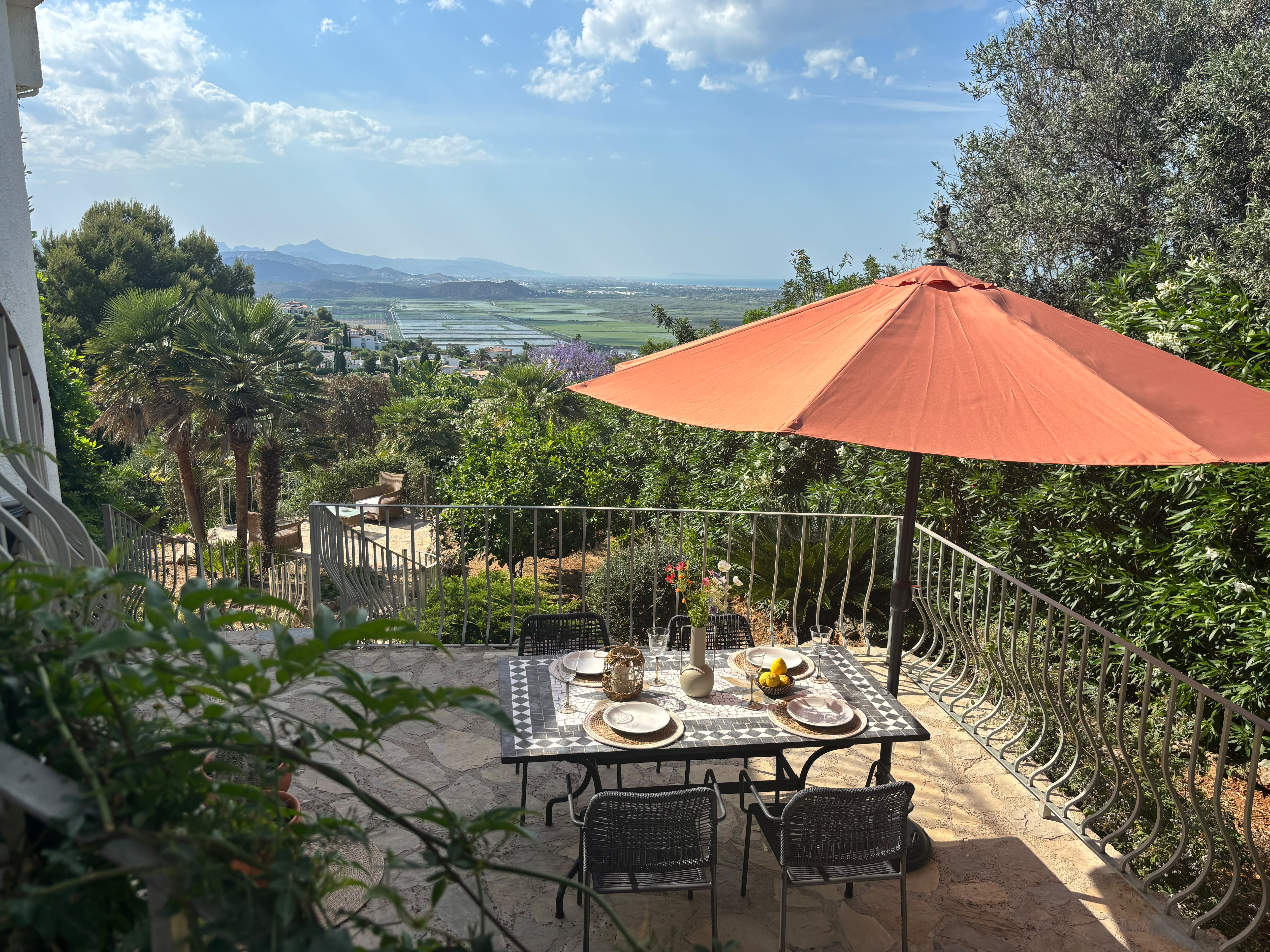 Casa Xanadu — Terras met uitzicht op de bergen